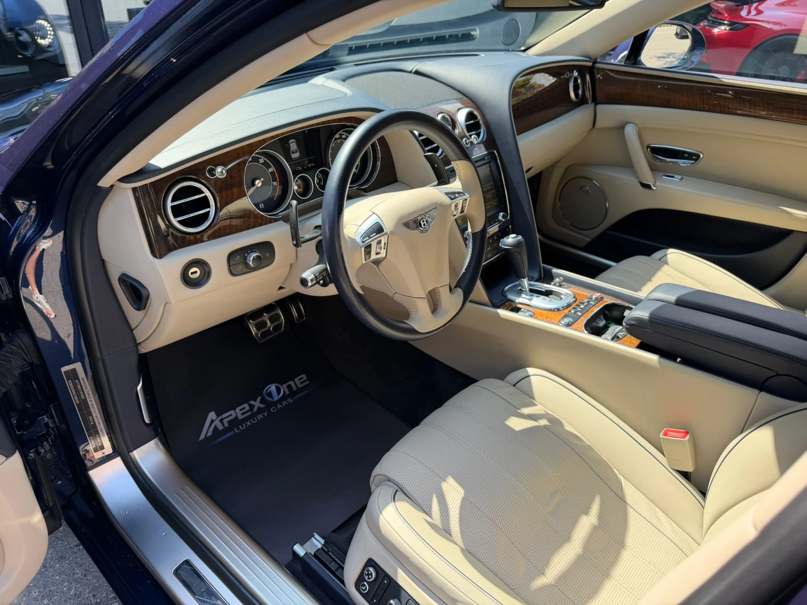 Bentley Flying Spur W12/NAIM SOUND/MASSAGE, снимка 9 - Автомобили и джипове - 54940081