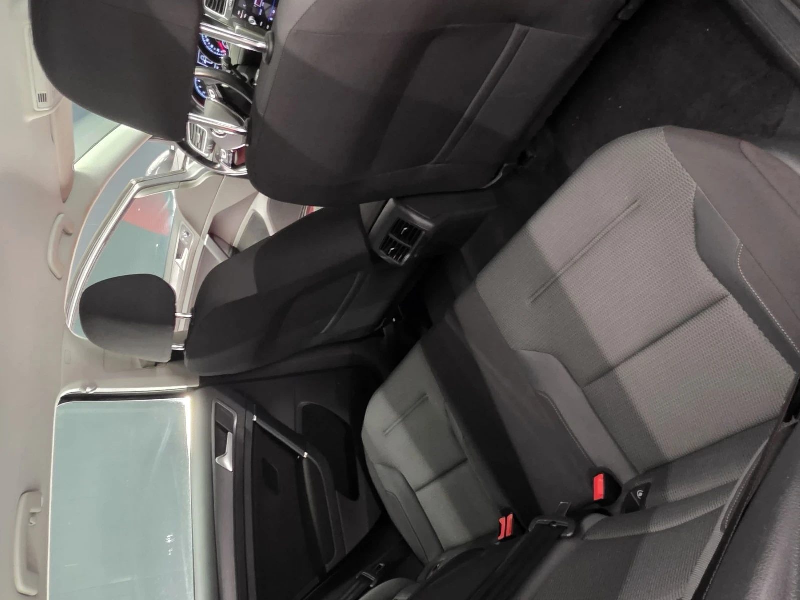 VW Golf 7.5 FACELIFT* 150к.с* DSG* NAVI* 110000км* VW HIST, снимка 12 - Автомобили и джипове - 54970081