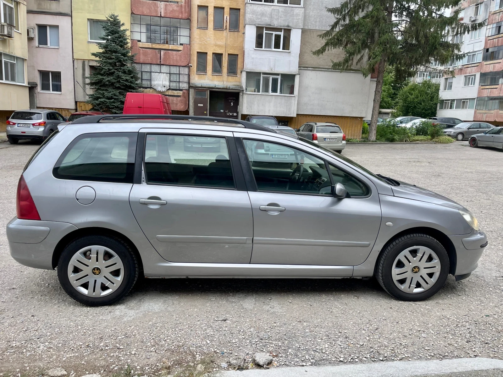 Peugeot 307 SW 2.0 HDI, снимка 6 - Автомобили и джипове - 55430325