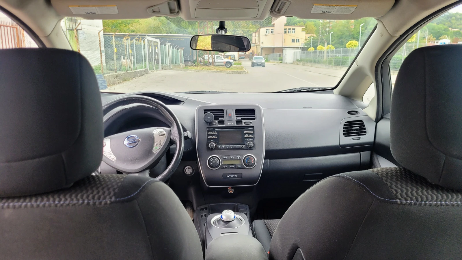 Nissan Leaf , снимка 6 - Автомобили и джипове - 56311288