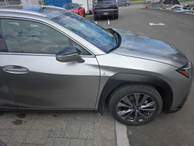 Lexus UX 250h | ЧЕРВЕН САЛОН | ДВА КЛЮЧА | ШИБЕДАХ | CARFAX | , снимка 11