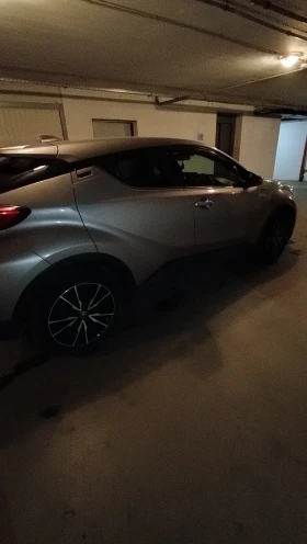 Toyota C-HR 1.8 hybrid , снимка 12