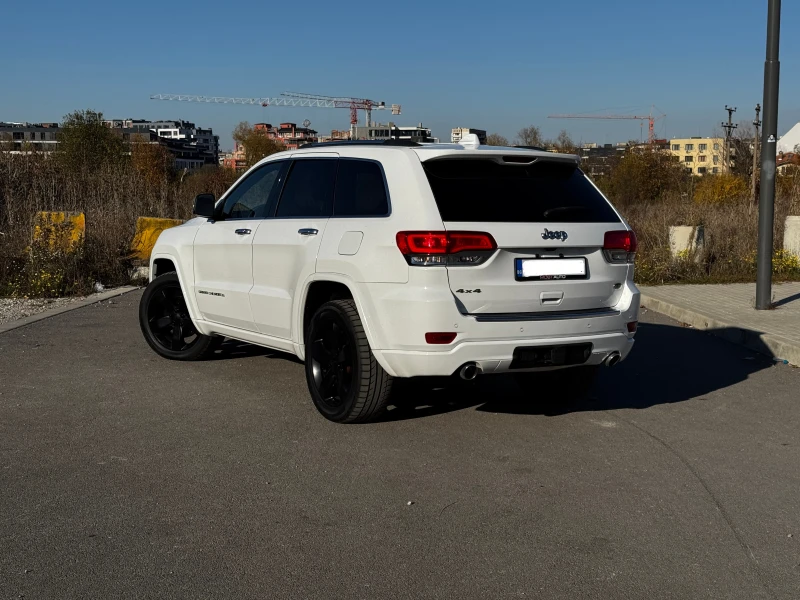 Jeep Grand cherokee V8 Overland, снимка 2 - Автомобили и джипове - 48649160