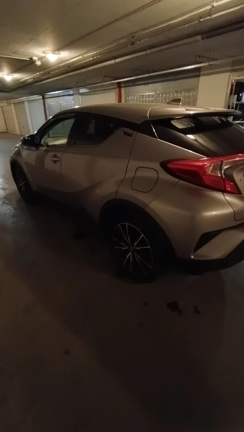 Toyota C-HR 1.8 hybrid , снимка 4 - Автомобили и джипове - 48694852