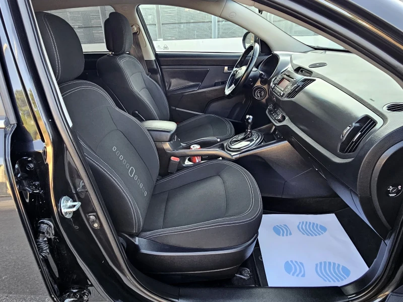 Kia Sportage 2.0 - 163 к.с. АВТОМАТИК 4х4, снимка 11 - Автомобили и джипове - 50890065