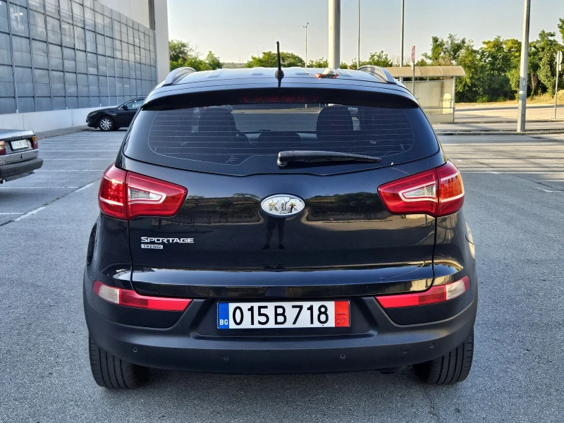 Kia Sportage 2.0 - 163 к.с. АВТОМАТИК 4х4, снимка 4 - Автомобили и джипове - 50890065