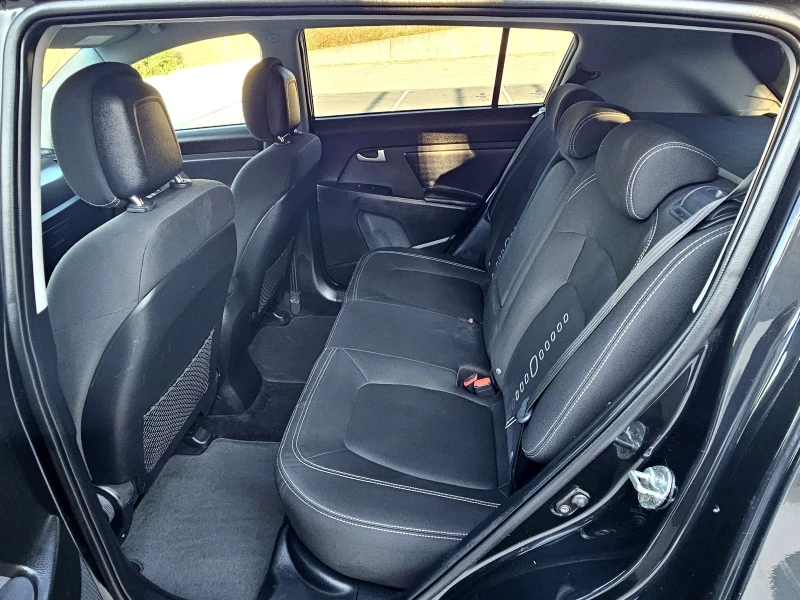 Kia Sportage 2.0 - 163 к.с. АВТОМАТИК 4х4, снимка 12 - Автомобили и джипове - 50890065