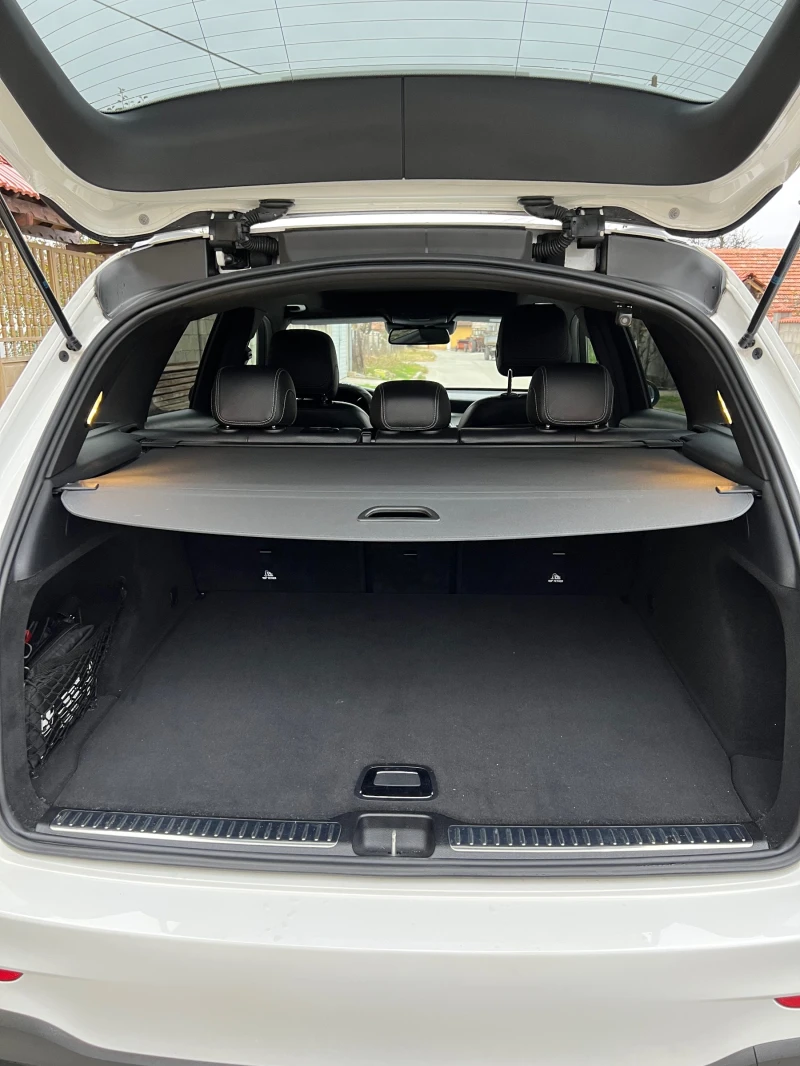 Mercedes-Benz GLC 250 AMG, снимка 13 - Автомобили и джипове - 52323960
