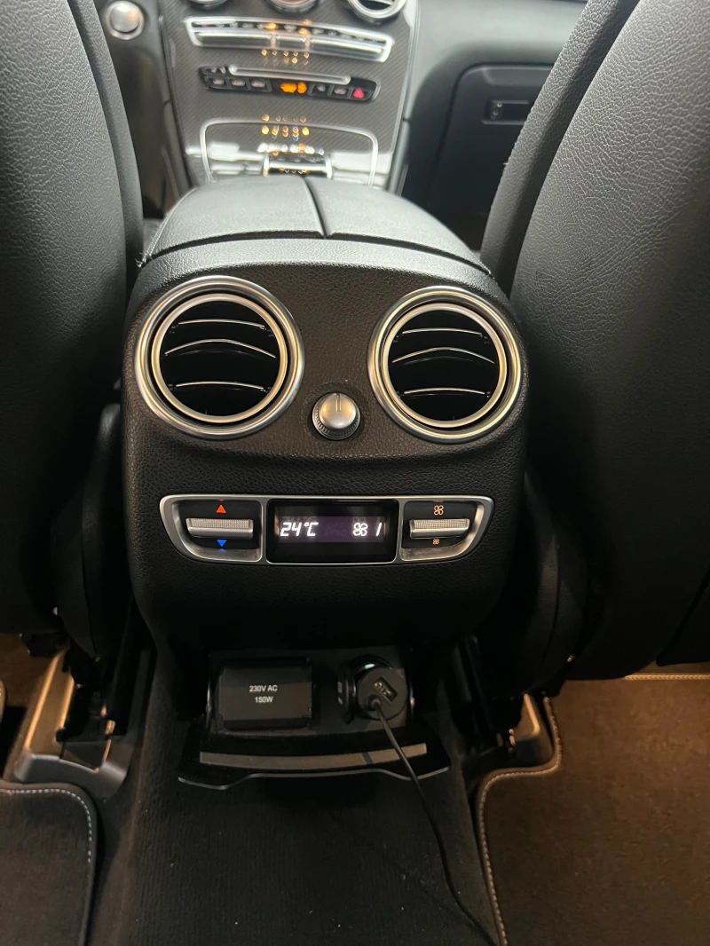 Mercedes-Benz GLC 250 AMG, снимка 11 - Автомобили и джипове - 52323960