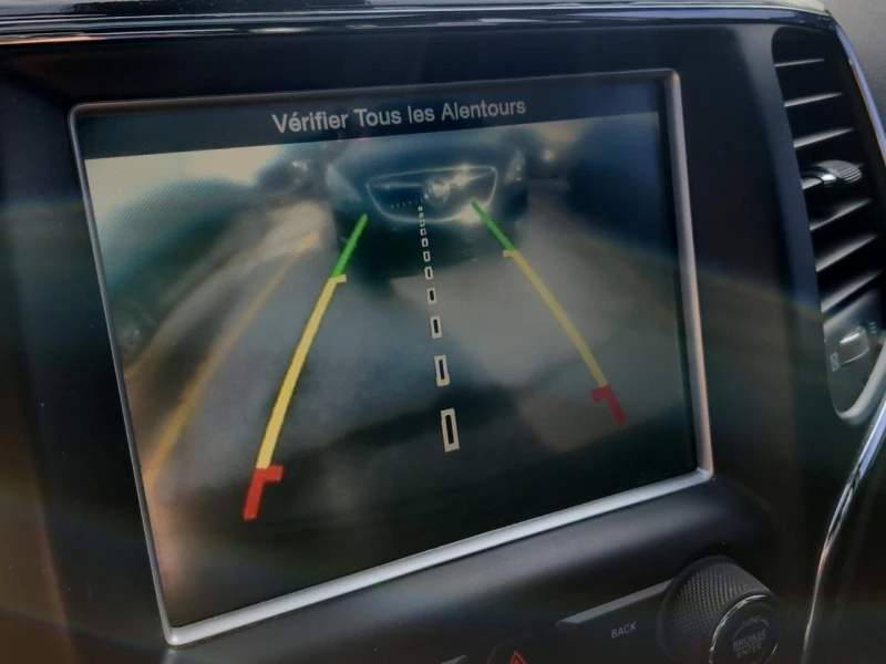 Jeep Grand cherokee SRT 6.4* Обдух* Distronic* Пано* Подгрев* H&K, снимка 16 - Автомобили и джипове - 52552188