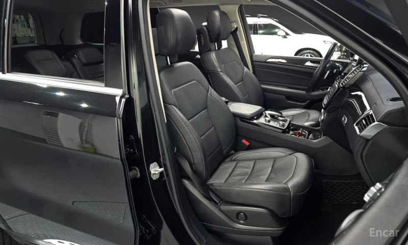 Mercedes-Benz GLS 350, снимка 10 - Автомобили и джипове - 52857166