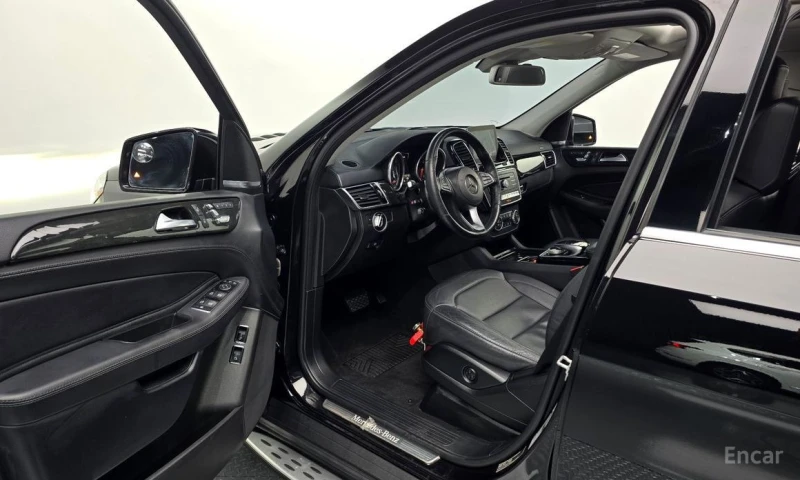 Mercedes-Benz GLS 350, снимка 11 - Автомобили и джипове - 52857166
