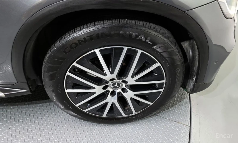 Mercedes-Benz GLC 220, снимка 5 - Автомобили и джипове - 52992626