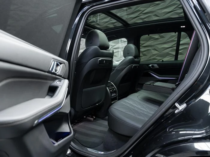 BMW X5 XDRIVE D* M-PACK* H&K* CAM* PANO* MEMORY* ПОДГРЕВ*, снимка 7 - Автомобили и джипове - 54390047