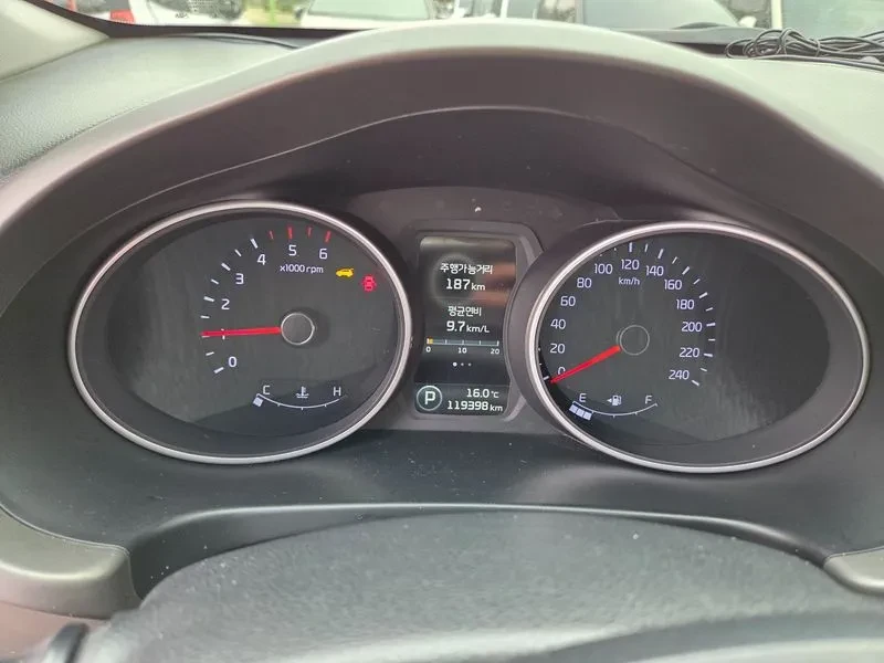 Kia Sportage Sportage R Diesel 4Wd Noblesse, снимка 14 - Автомобили и джипове - 55100258