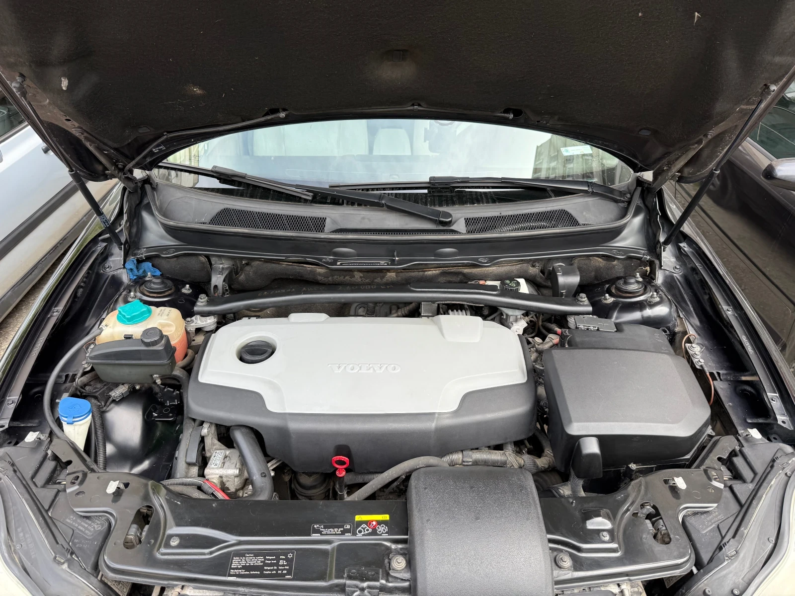 Volvo Xc90 D5 185+  - изображение 8