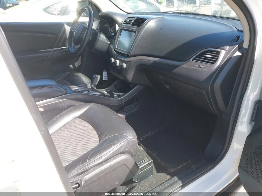 Dodge Journey 2.4l Crossroad Plus, снимка 5 - Автомобили и джипове - 54360862