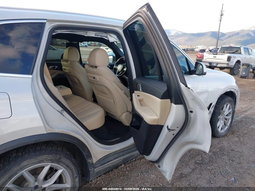 BMW X5 3.0l xDrive40I, снимка 8 - Автомобили и джипове - 54389507