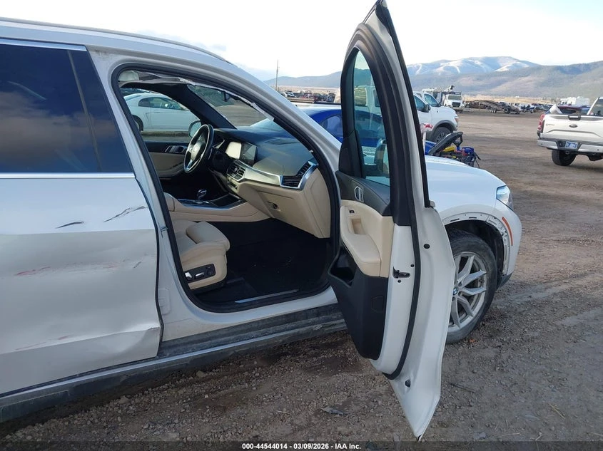 BMW X5 3.0l xDrive40I, снимка 5 - Автомобили и джипове - 54389507