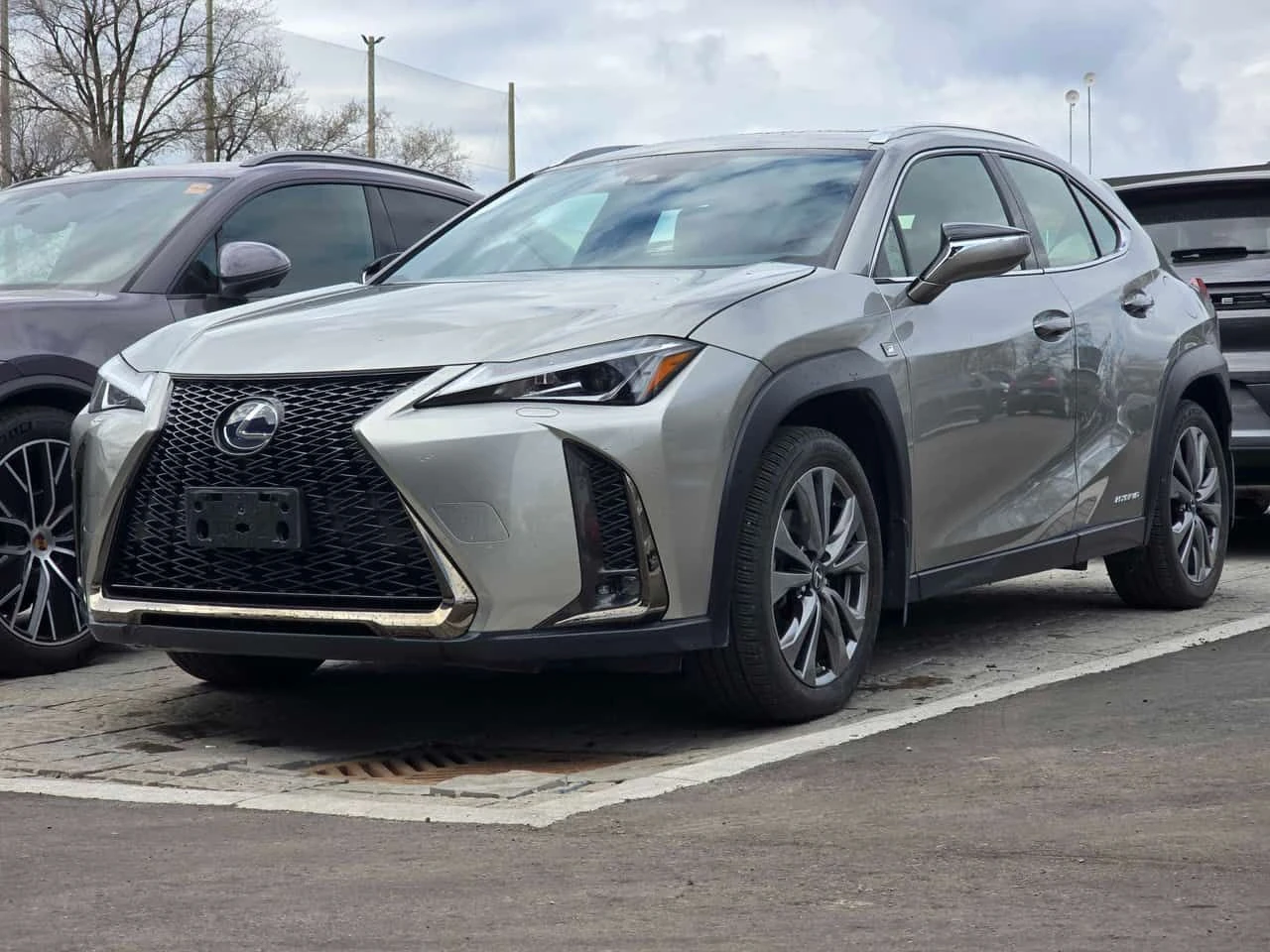 Lexus UX 250h | ЧЕРВЕН САЛОН | ДВА КЛЮЧА | ШИБЕДАХ | CARFAX | 