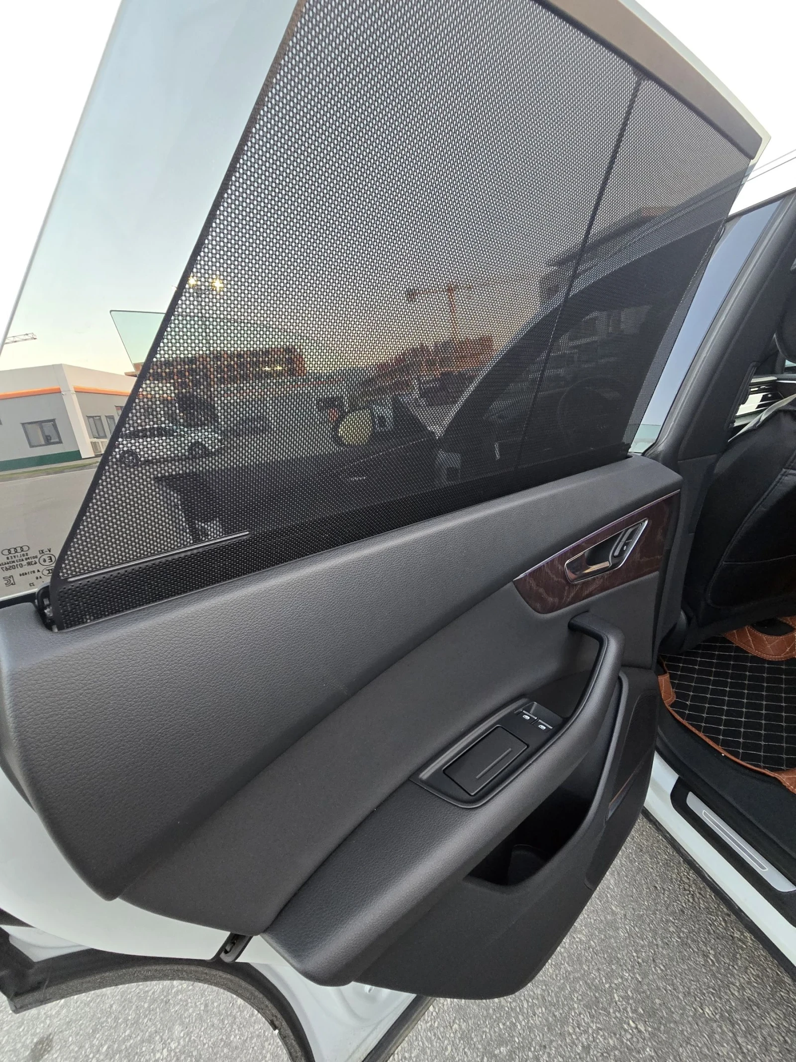 Audi Q8 55 TFSI quattro 340 к.с, снимка 17 - Автомобили и джипове - 55365320
