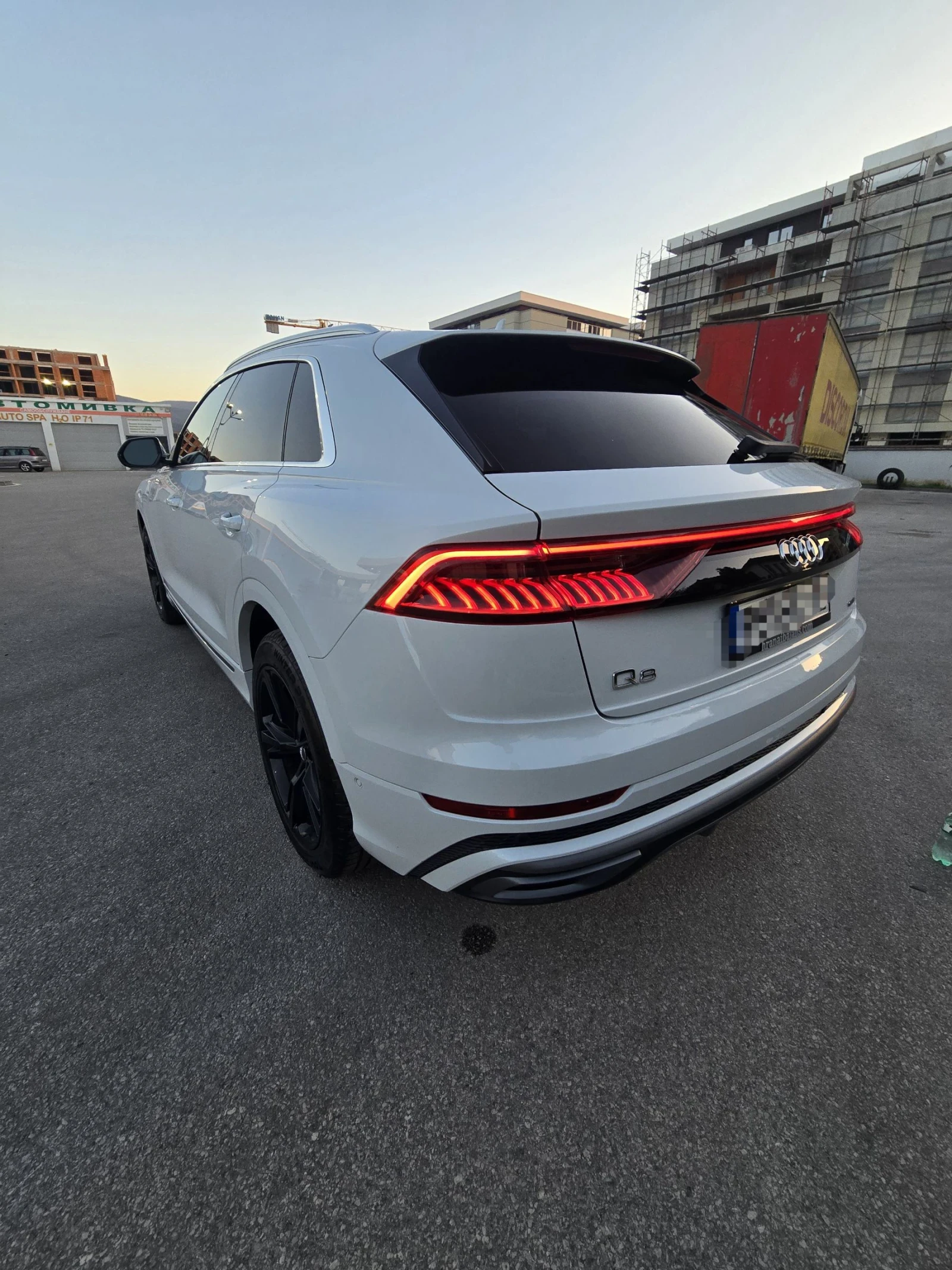 Audi Q8 55 TFSI quattro 340 к.с, снимка 7 - Автомобили и джипове - 55093785
