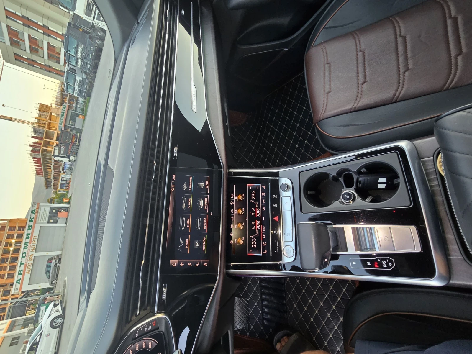 Audi Q8 55 TFSI quattro 340 к.с, снимка 15 - Автомобили и джипове - 55093785