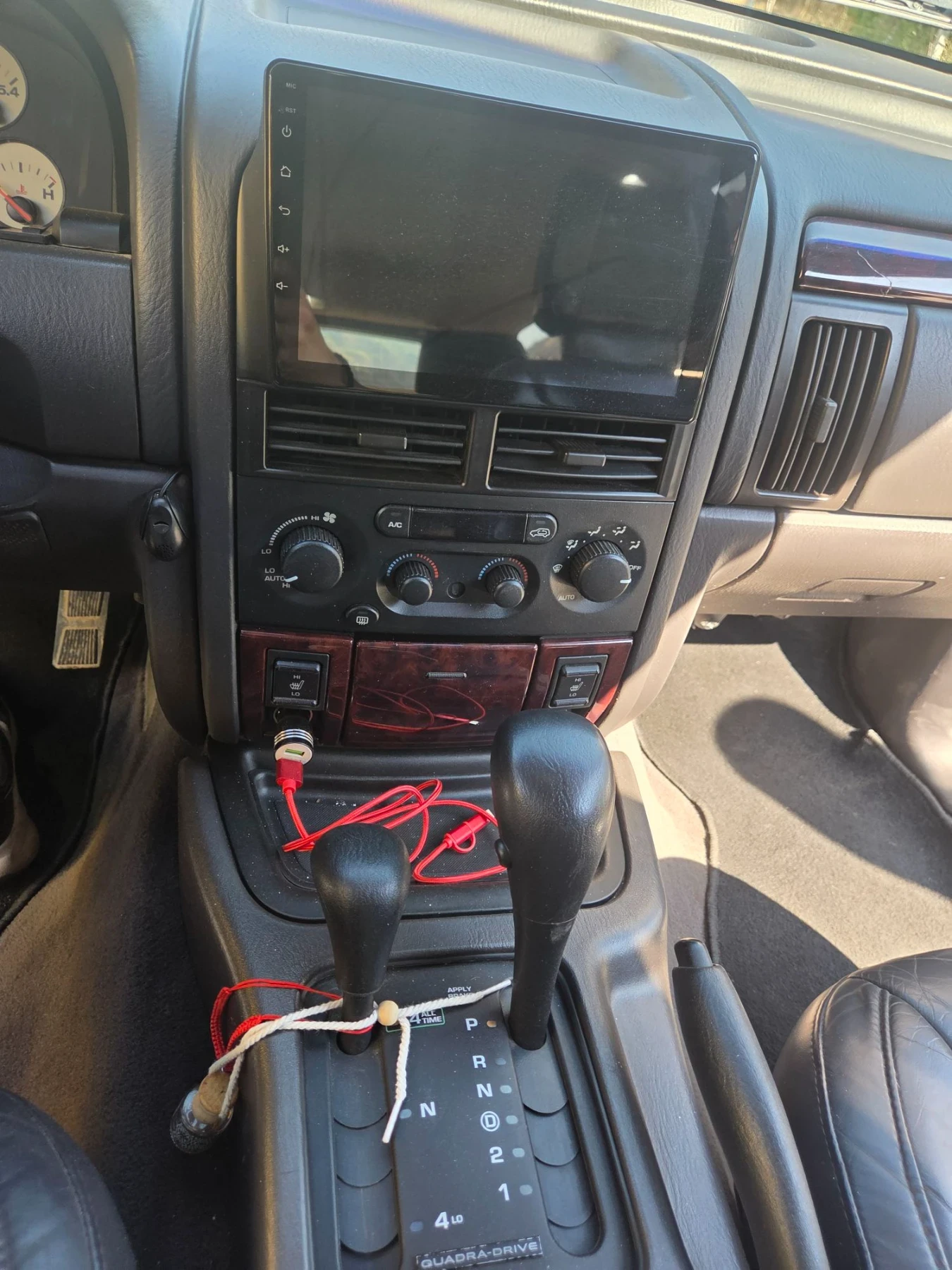 Jeep Cherokee, снимка 10 - Автомобили и джипове - 55753022