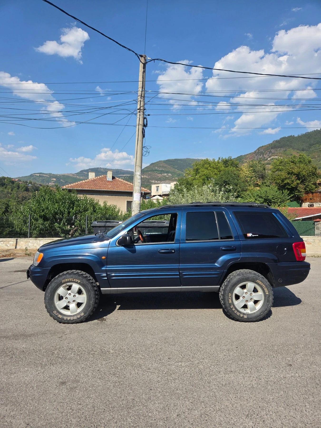 Jeep Cherokee, снимка 2 - Автомобили и джипове - 55753022