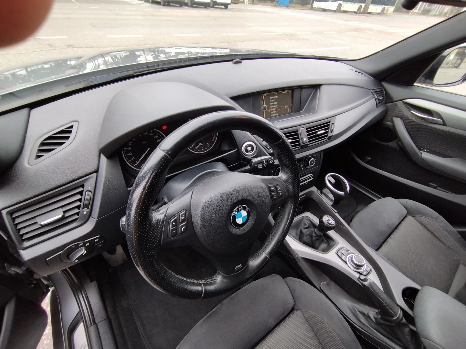 BMW X1 2.8.  245 кс, снимка 14 - Автомобили и джипове - 55898922