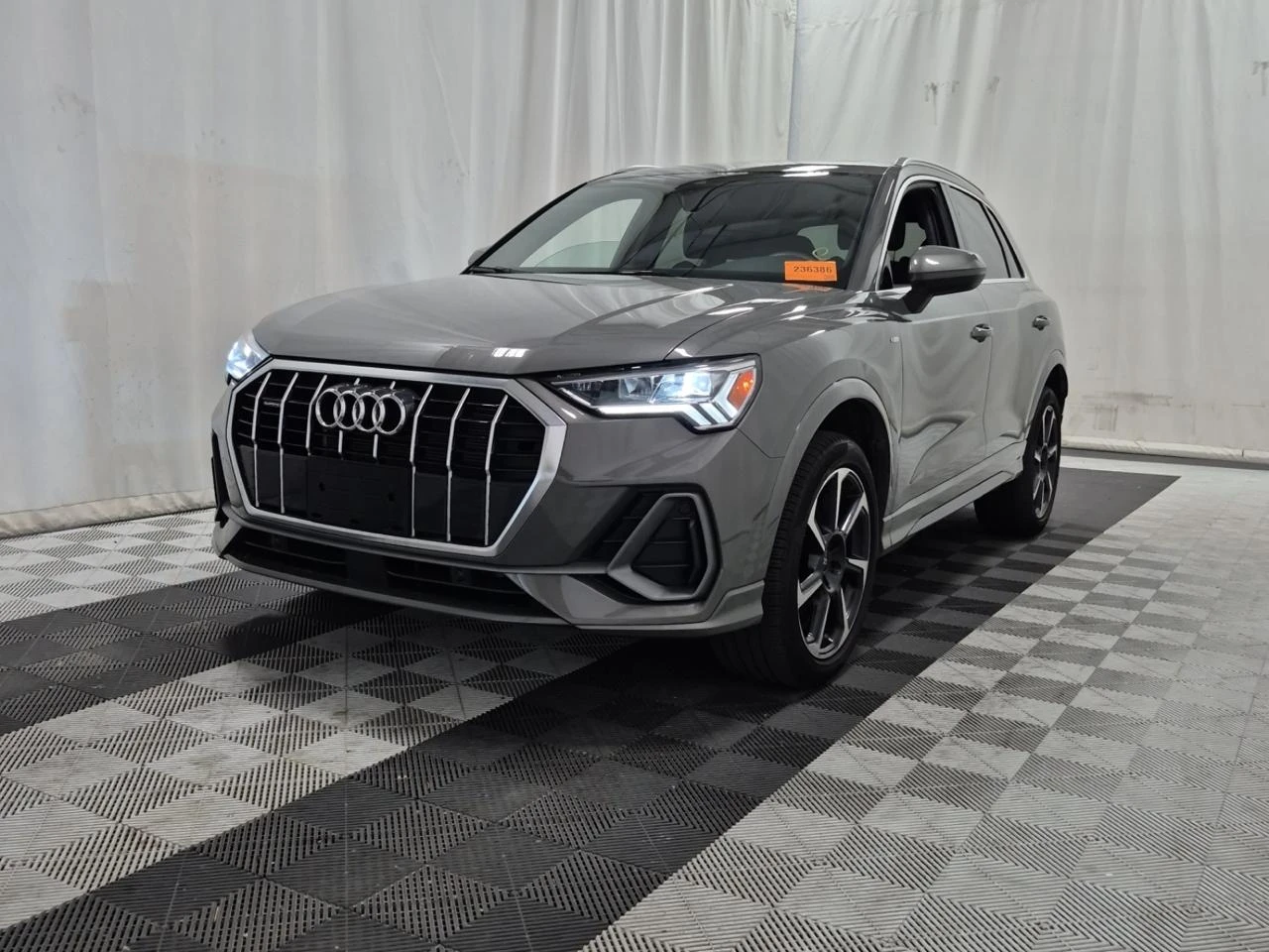 Audi Q3 Progresiv* Панорама