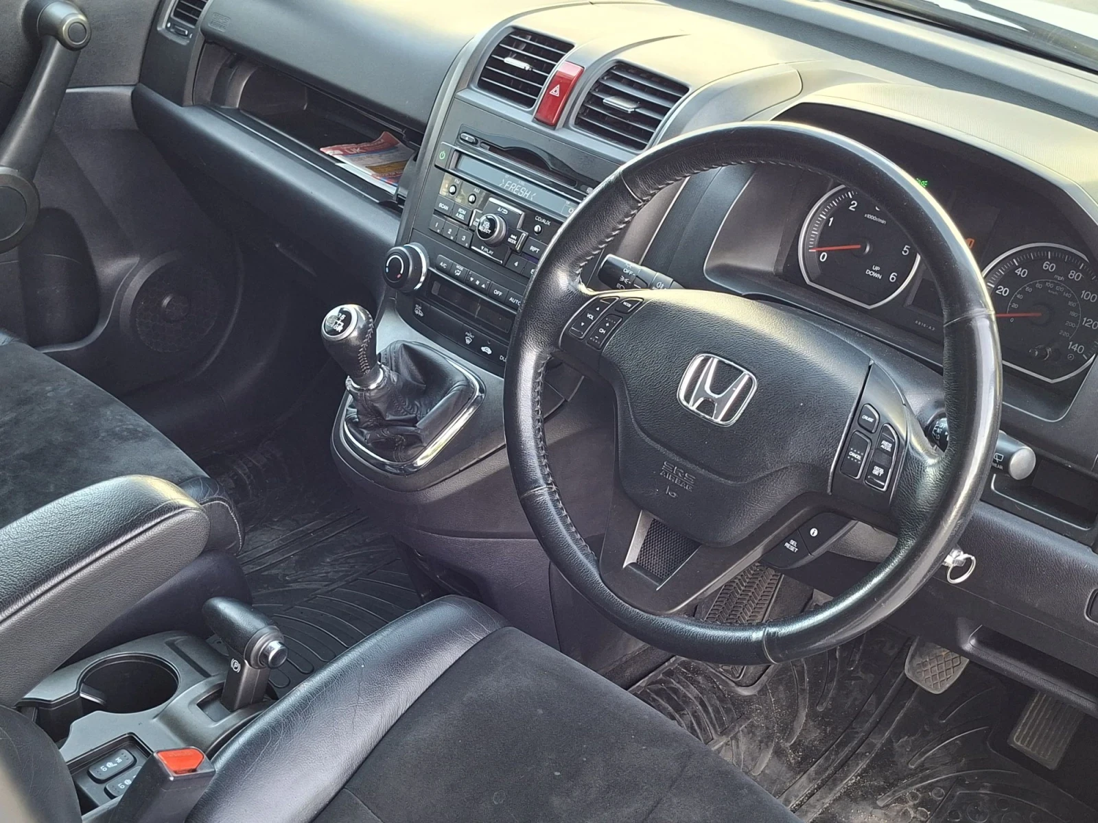 Honda Cr-v Фейслифт, снимка 9 - Автомобили и джипове - 55966332