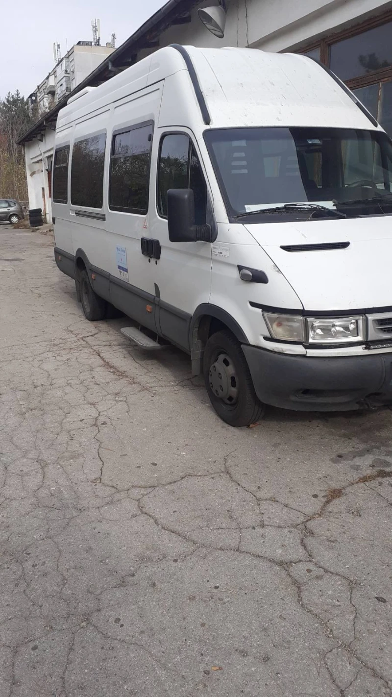 Iveco Daily, снимка 1 - Бусове и автобуси - 47484114