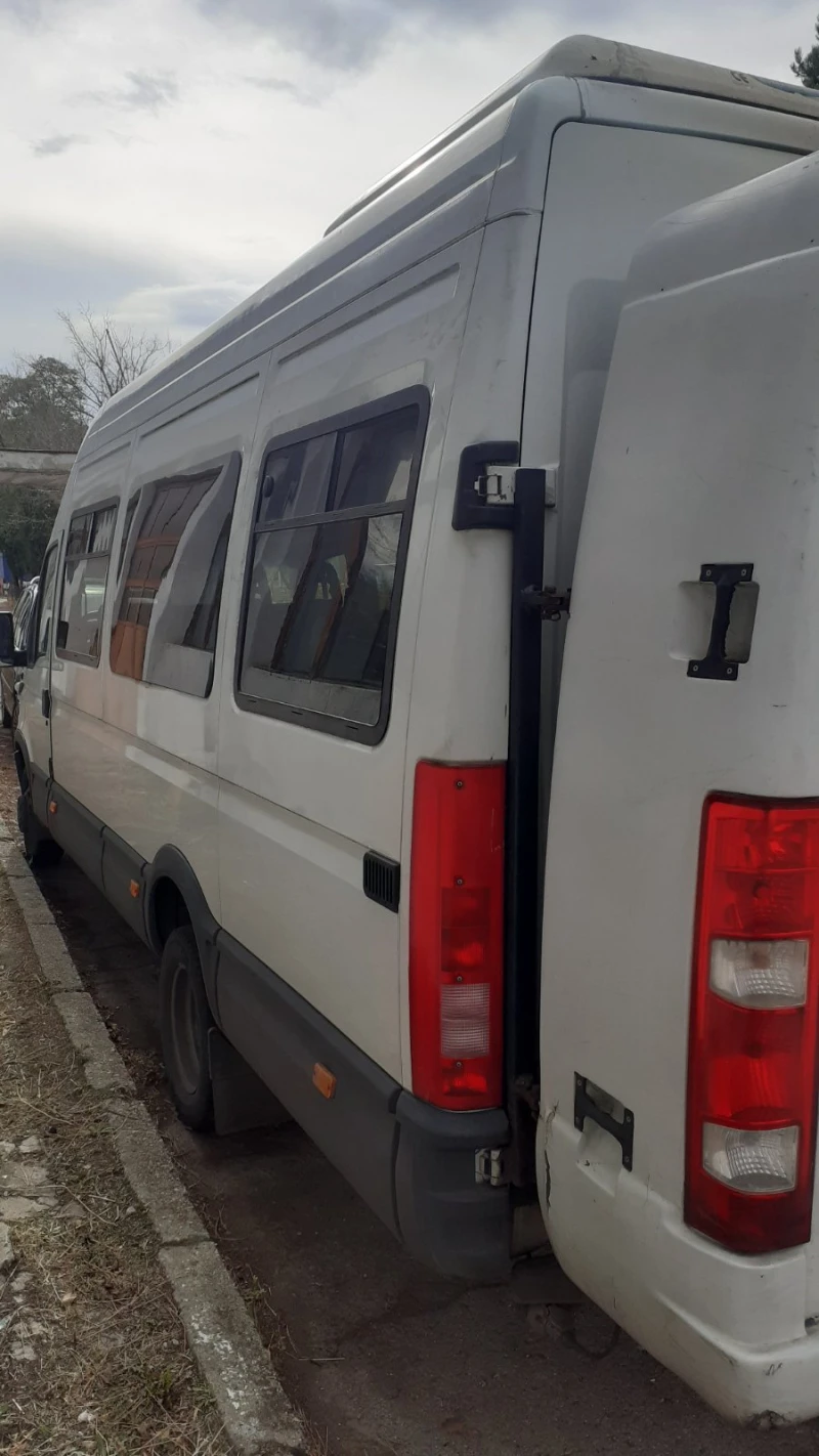 Iveco Daily, снимка 5 - Бусове и автобуси - 47484114