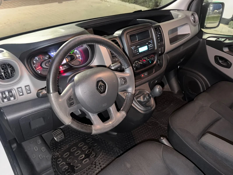 Renault Trafic 1.6BlueDCi 125k.c. L2H1, снимка 14 - Бусове и автобуси - 52887782