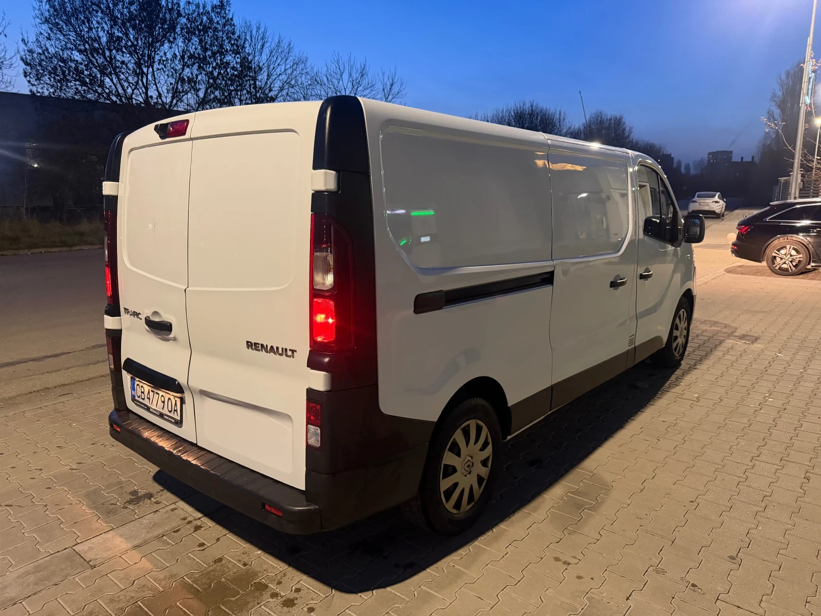 Renault Trafic 1.6BlueDCi 125k.c. L2H1 - изображение 4
