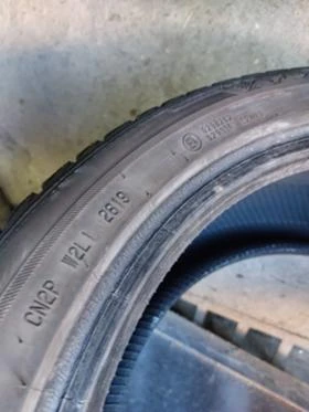 Гуми Зимни 245/40R18, снимка 8