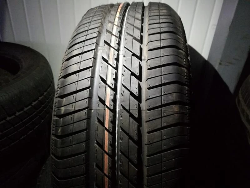 Гуми Летни 205/55R16, снимка 1 - Гуми и джанти - 20891764