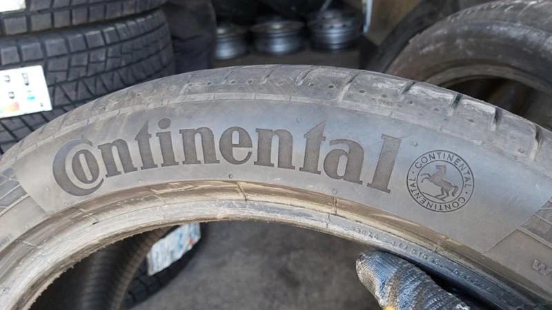 Гуми Летни 235/40R19, снимка 4 - Гуми и джанти - 28561467