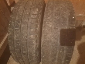 Гуми Всесезонни 235/65R16, снимка 1 - Гуми и джанти - 49487358