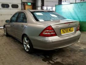 Mercedes-Benz C 220 W 203 150к.с, снимка 4