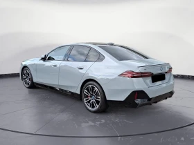 BMW 550 e/xDrive/M-SPORT/HUD/PANO/H&K/ICONIC GLOW/ | Auto.bg — изображение 3