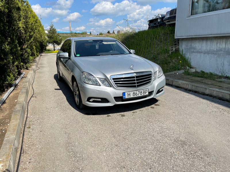 Mercedes-Benz E 500 4MATIC БЕНЗИН/ГАЗ, снимка 1 - Автомобили и джипове - 24153293