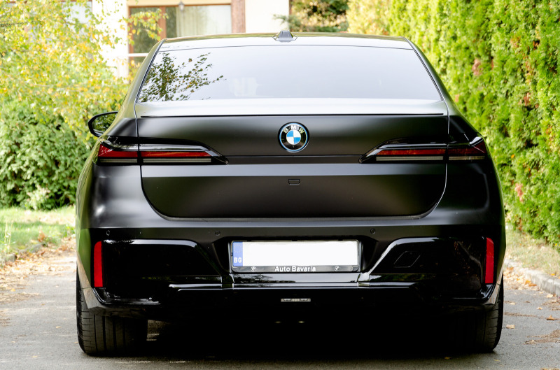 BMW 750 750e xDrive , снимка 4 - Автомобили и джипове - 45660139