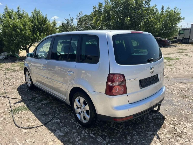 VW Touran 1, 4/АВТОМАТ/, снимка 7 - Автомобили и джипове - 46416945