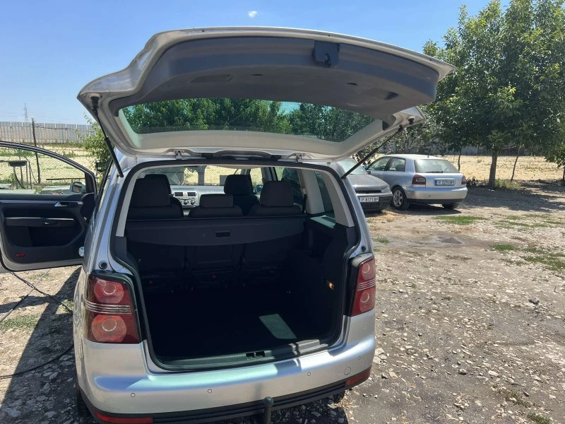 VW Touran 1, 4/АВТОМАТ/, снимка 6 - Автомобили и джипове - 46416945