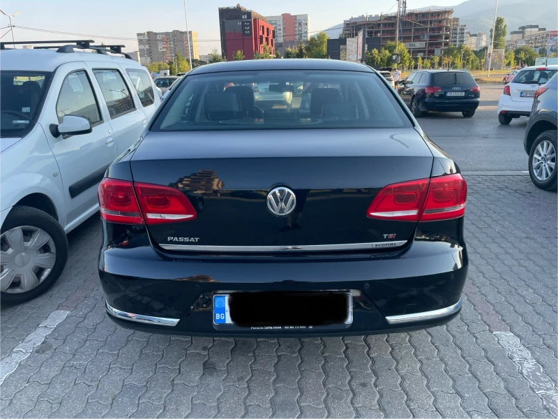 VW Passat, снимка 4 - Автомобили и джипове - 47348616