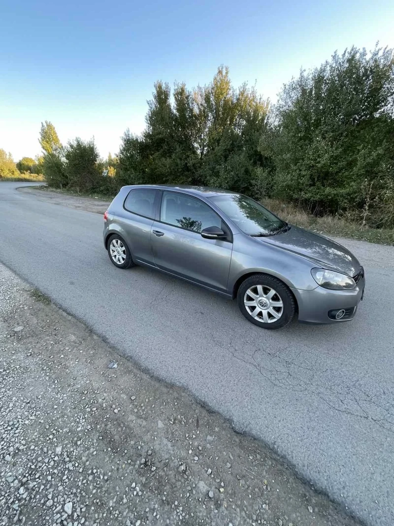 VW Golf 2.0 TDI, снимка 3 - Автомобили и джипове - 47427327