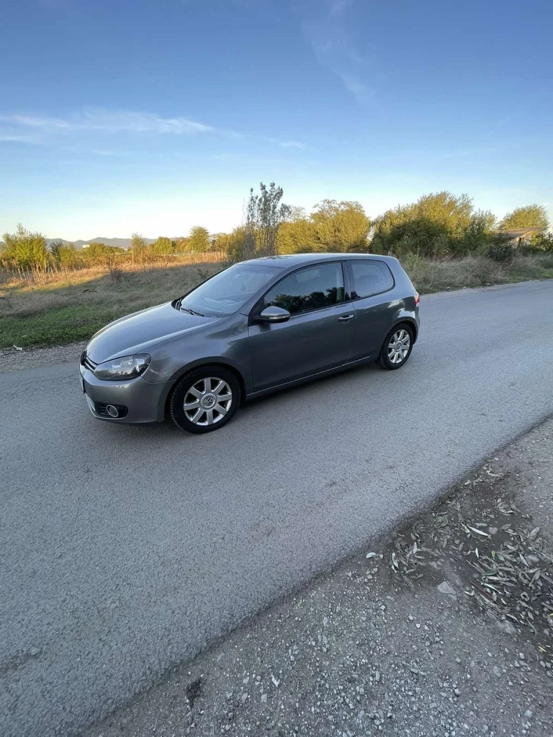 VW Golf 2.0 TDI, снимка 2 - Автомобили и джипове - 47427327