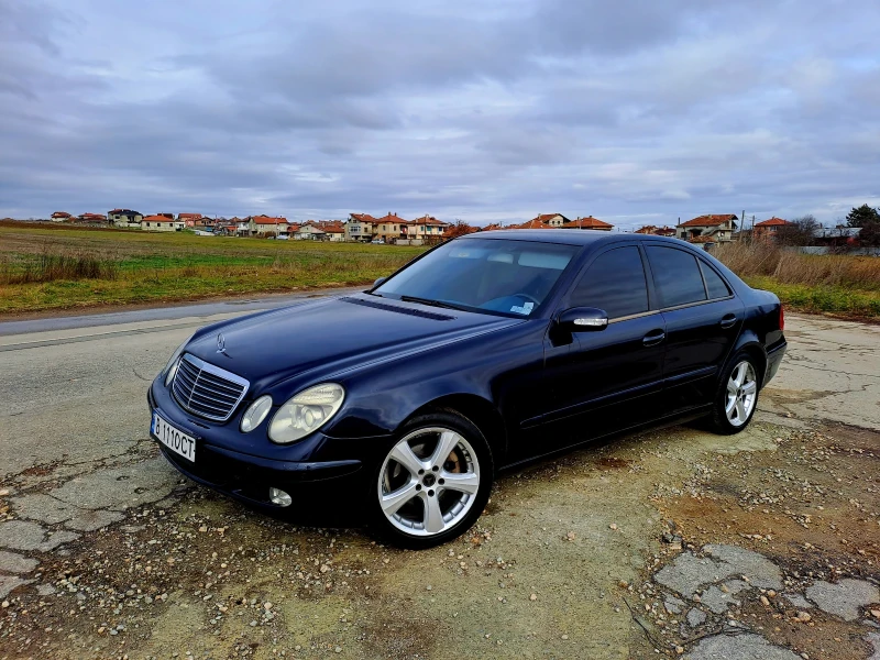 Mercedes-Benz E 200 газов инжекцион , снимка 1 - Автомобили и джипове - 48300861